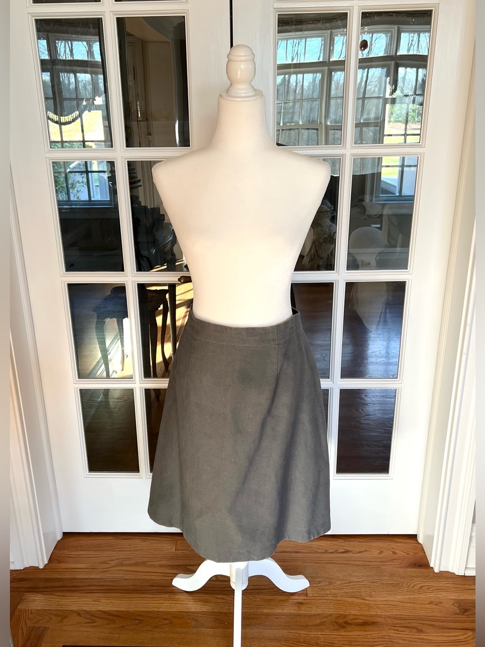 $400 NWOT Pip-squeak Chapeau Gray Linen Skirt Size L